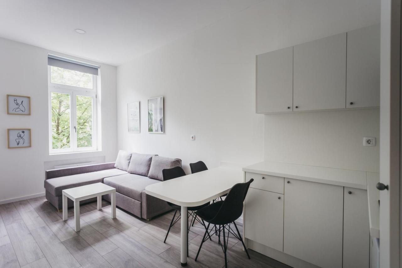 Mika Apartment And Studios 萨格勒布 外观 照片