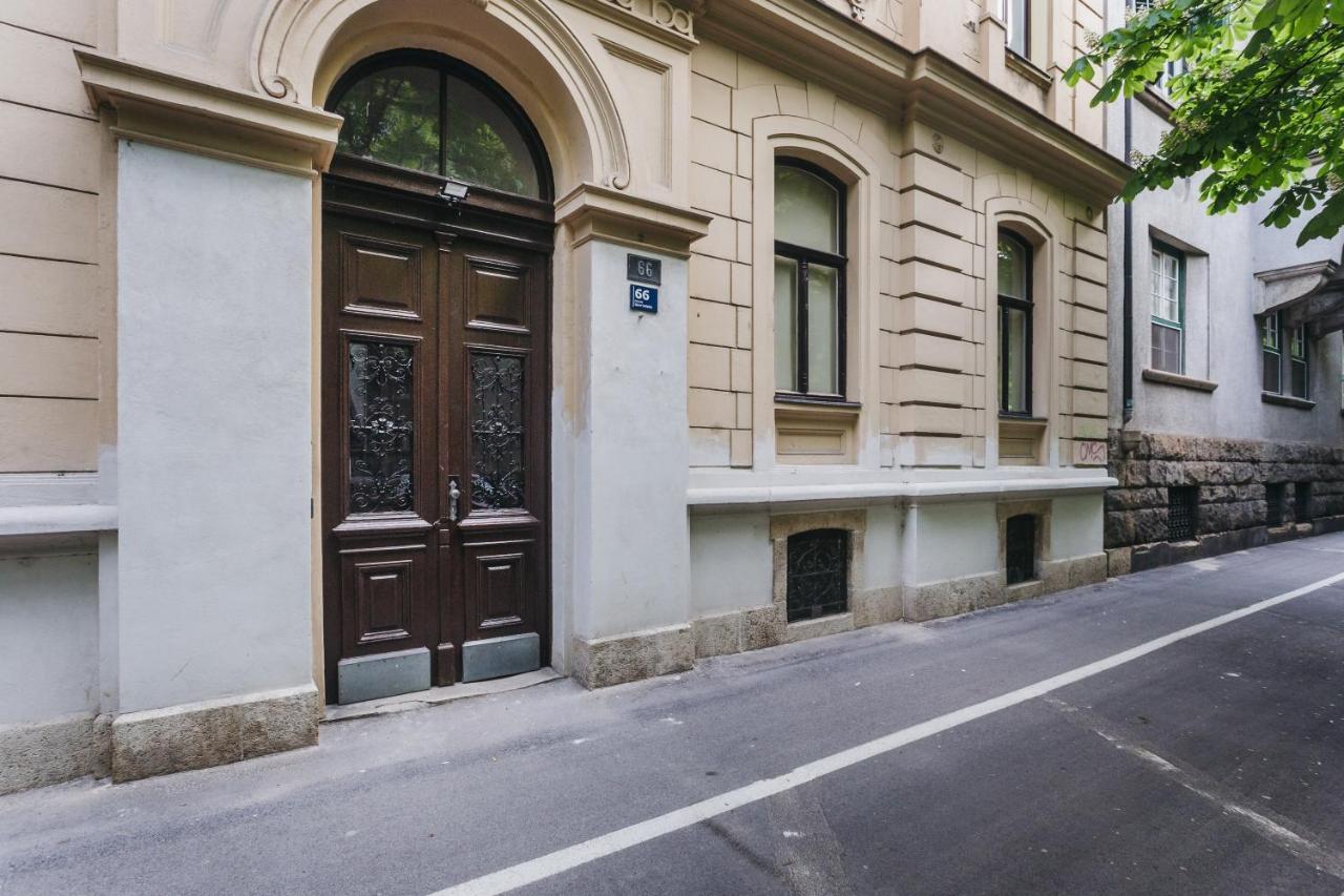 Mika Apartment And Studios 萨格勒布 外观 照片