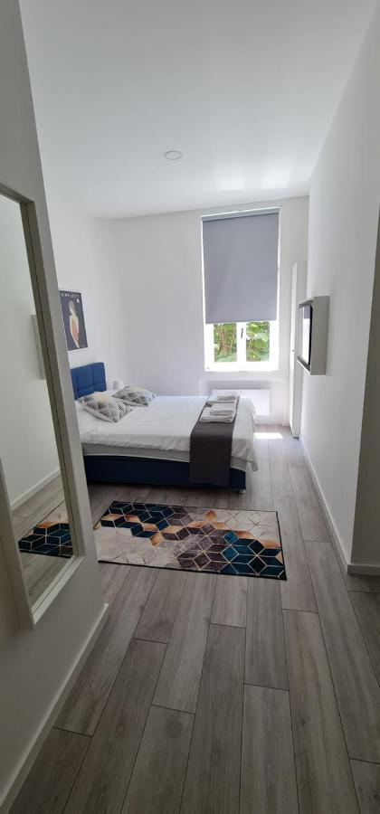 Mika Apartment And Studios 萨格勒布 外观 照片